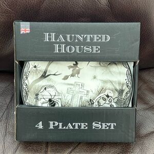 Haunted House Halloween 4 Plate Set - Eaton Fine Dining